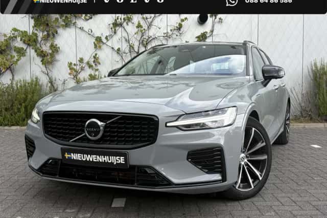 Volvo V60 (2024) thumbnail 1