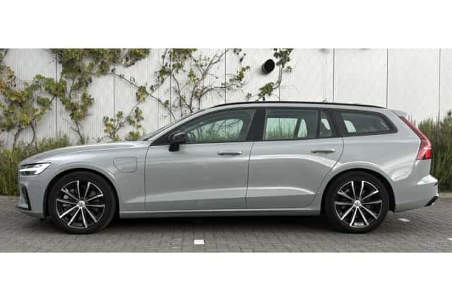 Volvo V60 (2024) thumbnail 2