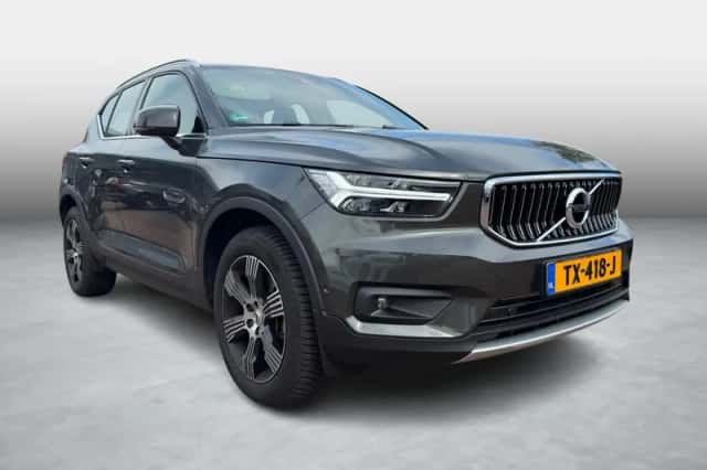 Volvo XC40 (2018) thumbnail 2