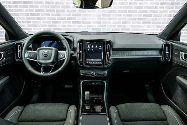 Volvo EX40 (2026) thumbnail 5