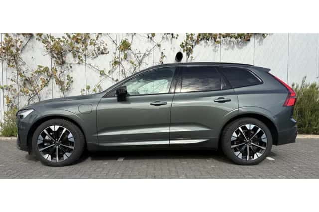 Volvo XC60 (2026) thumbnail 2
