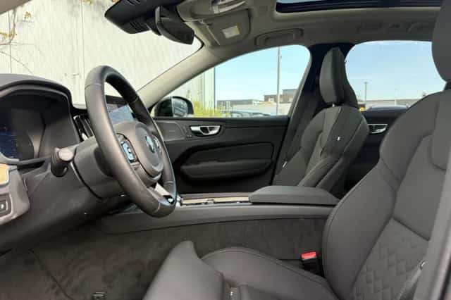 Volvo XC60 (2026) thumbnail 5