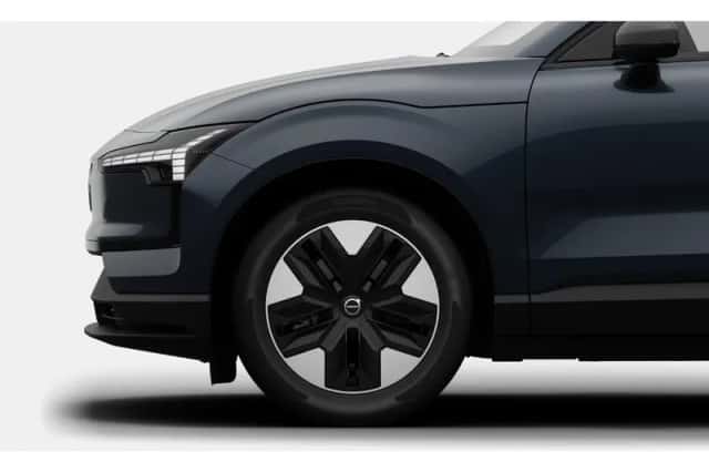 Volvo EX30 (2026) thumbnail 4