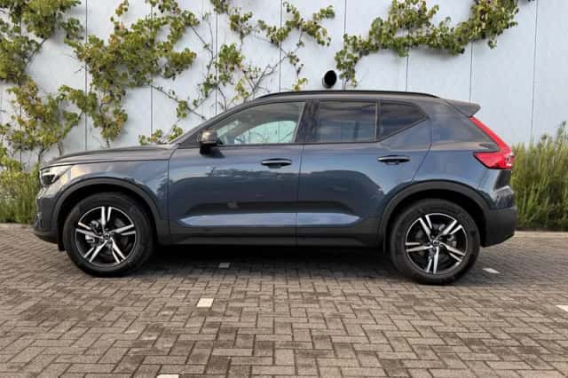 Volvo XC40 (2026) thumbnail 2
