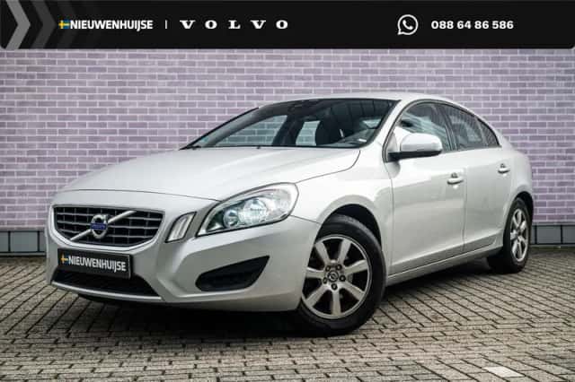 Volvo S60 (2012) thumbnail 1