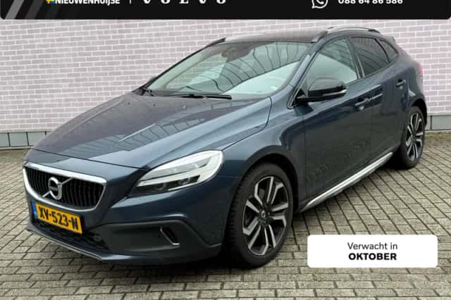 Volvo V40 Cross Country (2019) thumbnail 1