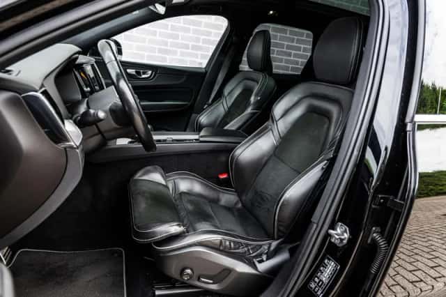 Volvo XC60 (2019) thumbnail 6