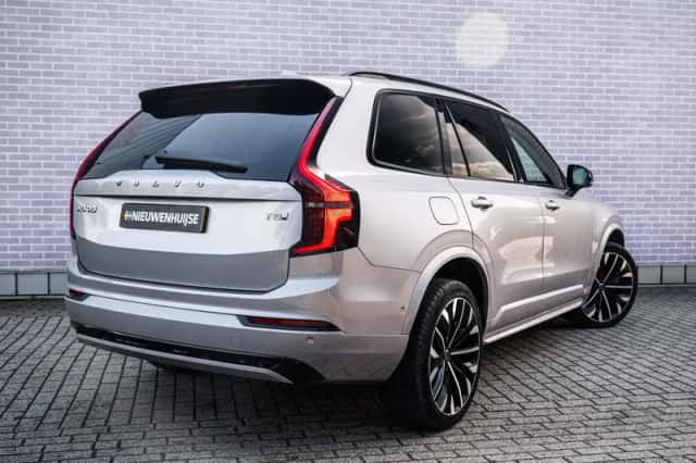 Volvo XC90 (2026) thumbnail 2