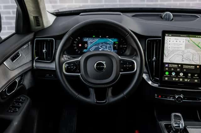 Volvo XC90 (2026) thumbnail 3