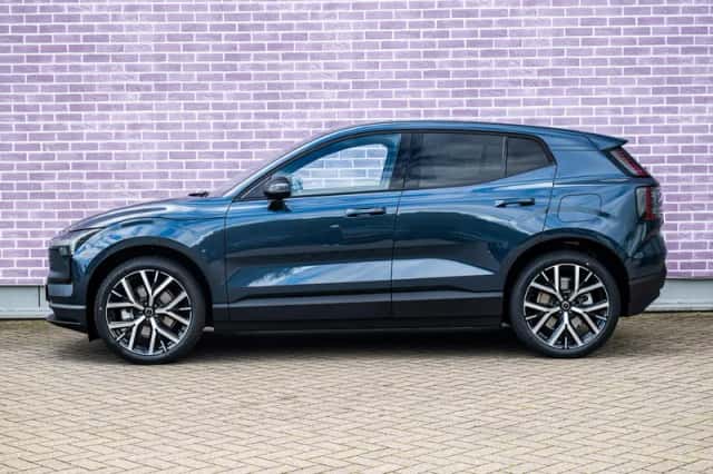 Volvo EX30 (2026) thumbnail 5