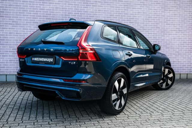 Volvo XC60 (2025) thumbnail 3
