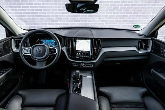 Volvo XC60 (2025) thumbnail 6