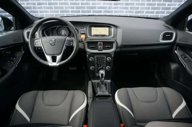 Volvo V40 (2020) thumbnail 5