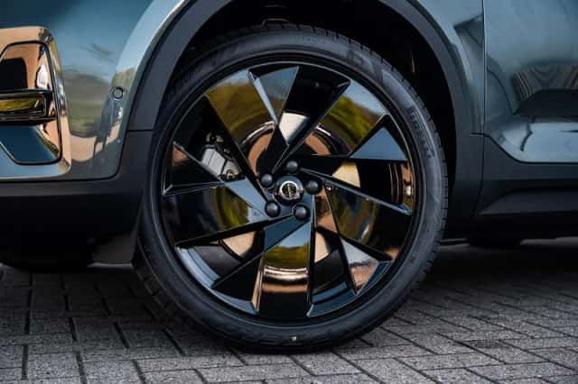 Volvo EX40 (2026) thumbnail 6