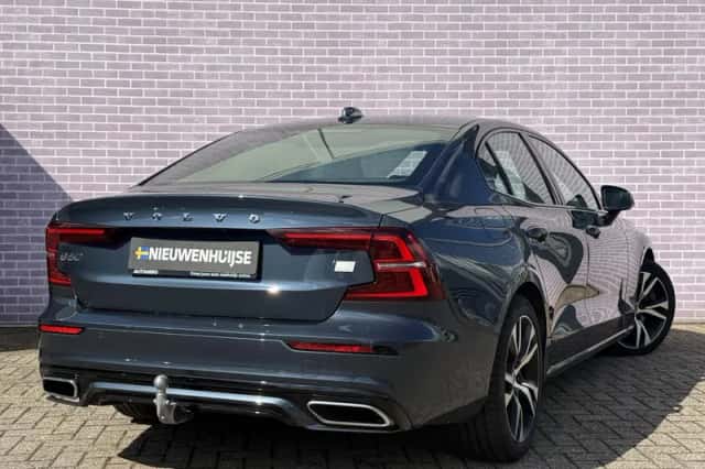 Volvo S60 (2021) thumbnail 3