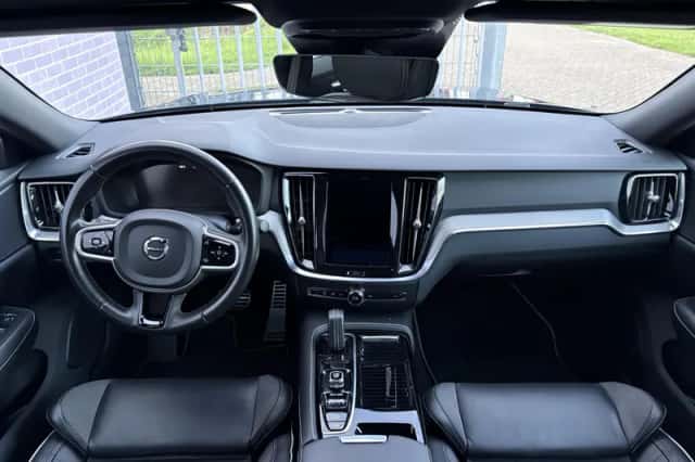 Volvo S60 (2021) thumbnail 4