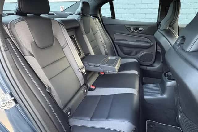 Volvo S60 (2021) thumbnail 6