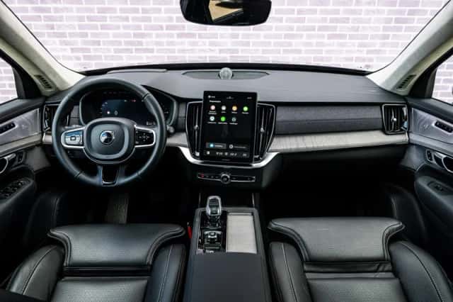 Volvo XC90 (2026) thumbnail 4