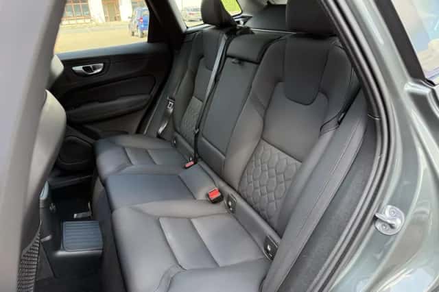 Volvo XC60 (2025) thumbnail 6