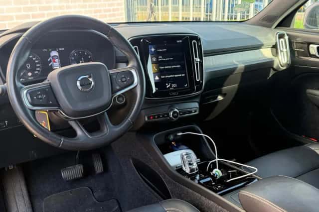 Volvo XC40 (2019) thumbnail 4