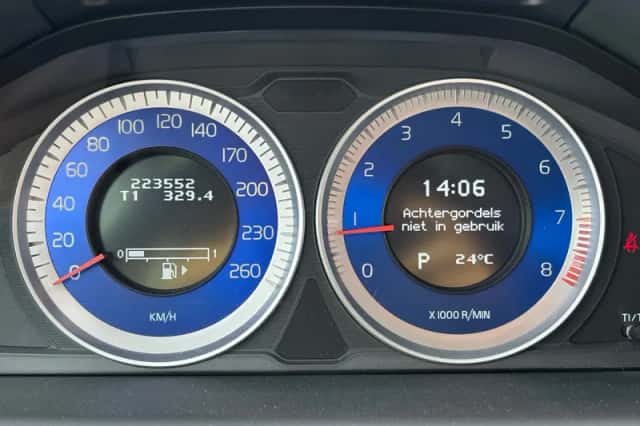 Volvo V70 (2011) thumbnail 6