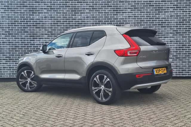 Volvo XC40 (2021) thumbnail 3