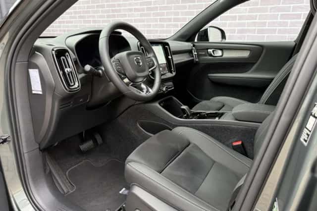 Volvo EX40 (2026) thumbnail 6