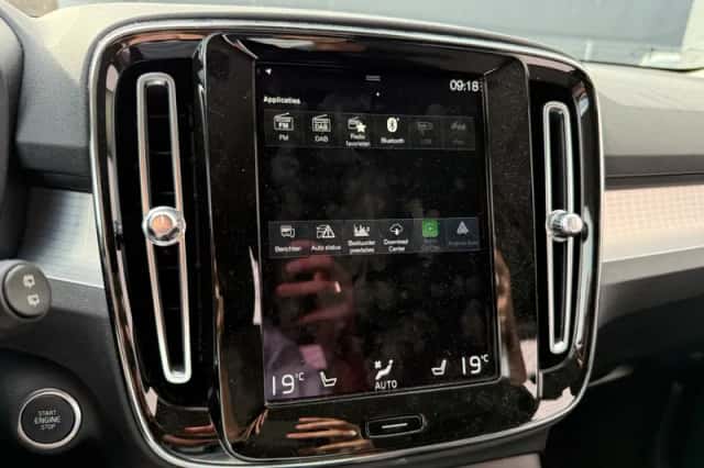 Volvo XC40 (2020) thumbnail 5