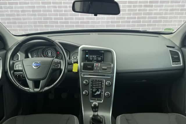 Volvo XC60 (2014) thumbnail 4