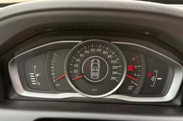 Volvo XC60 (2014) thumbnail 5