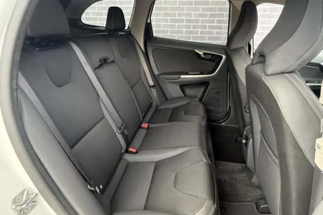Volvo XC60 (2014) thumbnail 6