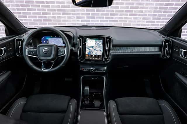 Volvo EX40 (2026) thumbnail 5