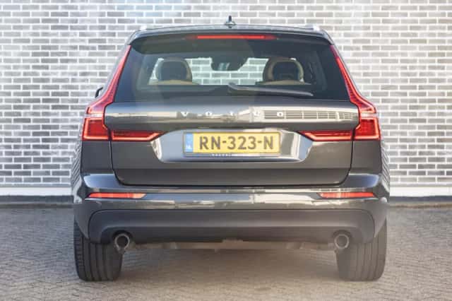 Volvo XC60 (2018) thumbnail 6
