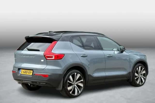 Volvo XC40 (2021) thumbnail 2