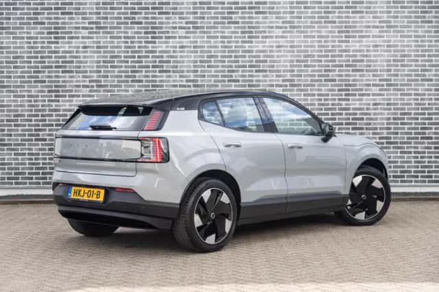 Volvo EX30 (2025) thumbnail 3