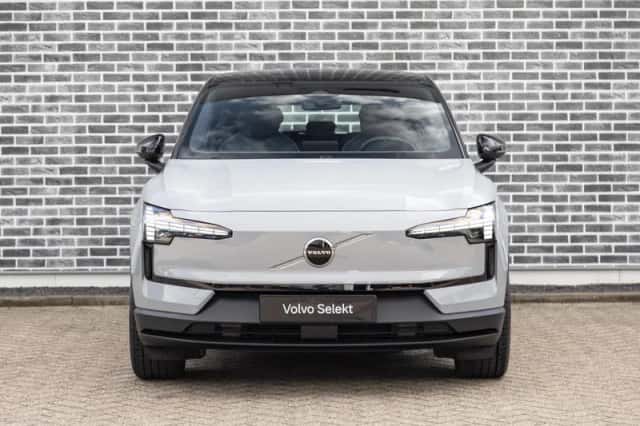 Volvo EX30 (2025) thumbnail 5