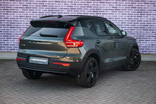 Volvo EX40 (2026) thumbnail 3