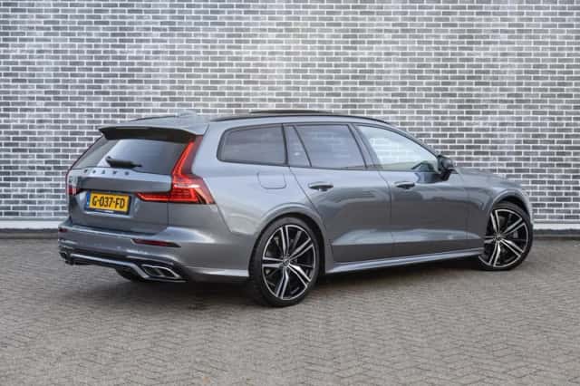 Volvo V60 (2019) thumbnail 3