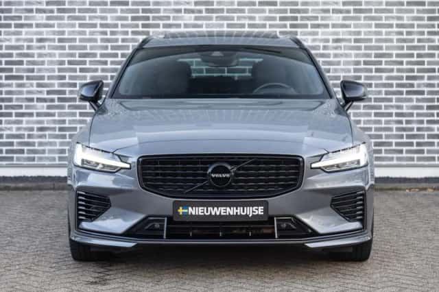 Volvo V60 (2019) thumbnail 5