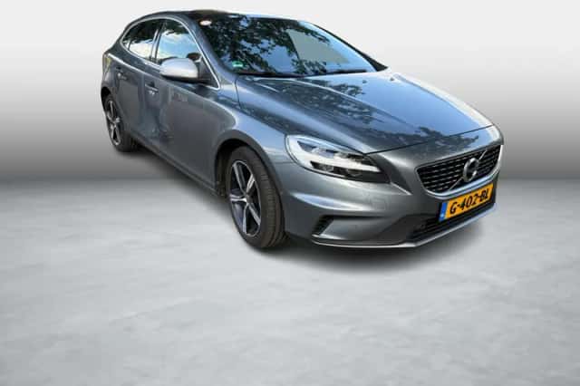 Volvo V40 (2019) thumbnail 3