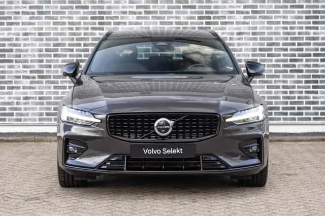 Volvo V60 (2023) thumbnail 5