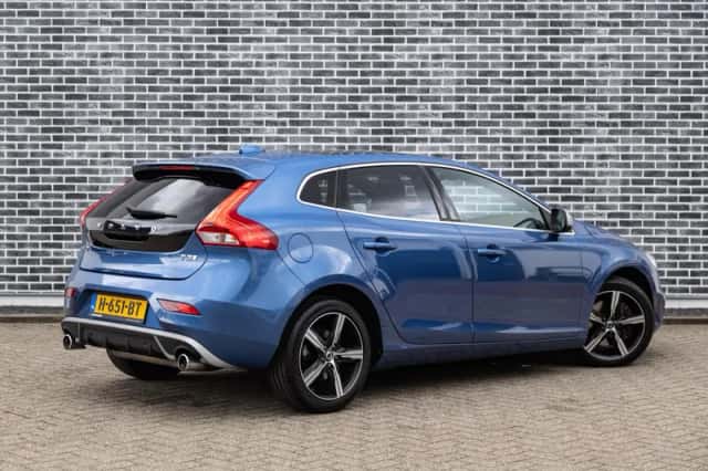 Volvo V40 (2019) thumbnail 3