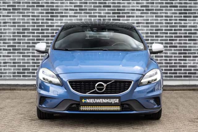 Volvo V40 (2019) thumbnail 5