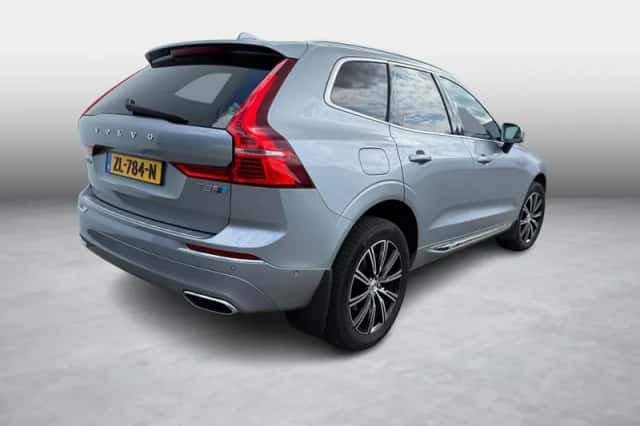 Volvo XC60 (2019) thumbnail 2