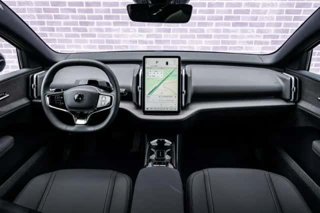 Volvo EX30 (2026) thumbnail 5