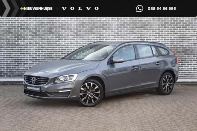 Volvo V60 (2017) thumbnail 1