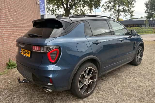 Lynk & Co 01 (2023) thumbnail 2