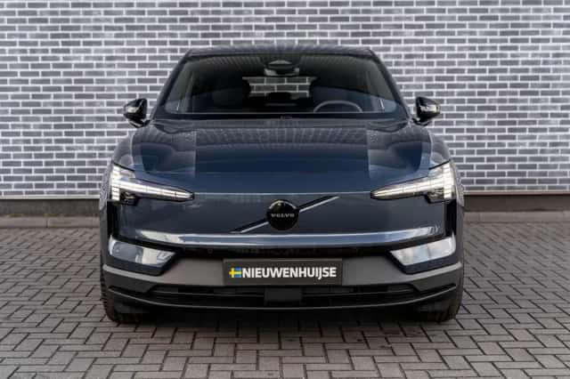 Volvo EX30 (2026) thumbnail 2