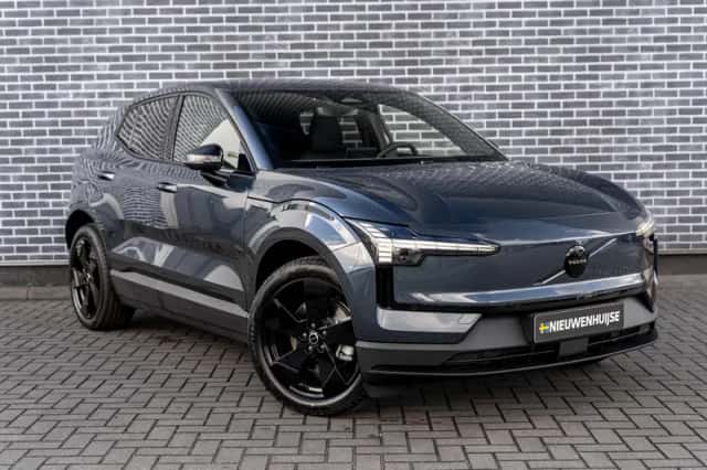 Volvo EX30 (2026) thumbnail 4