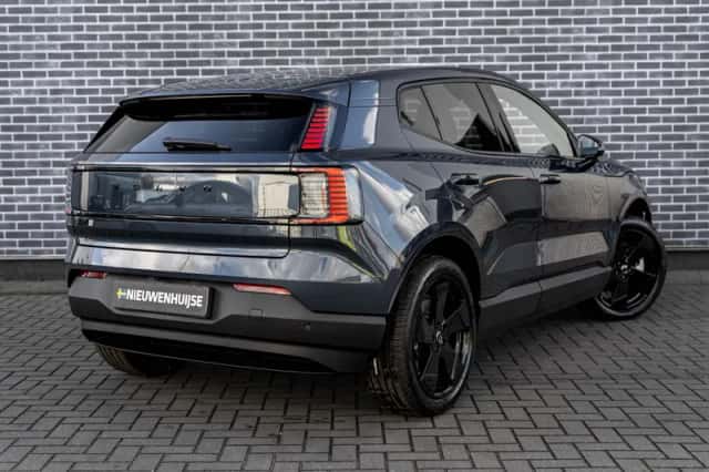 Volvo EX30 (2026) thumbnail 5